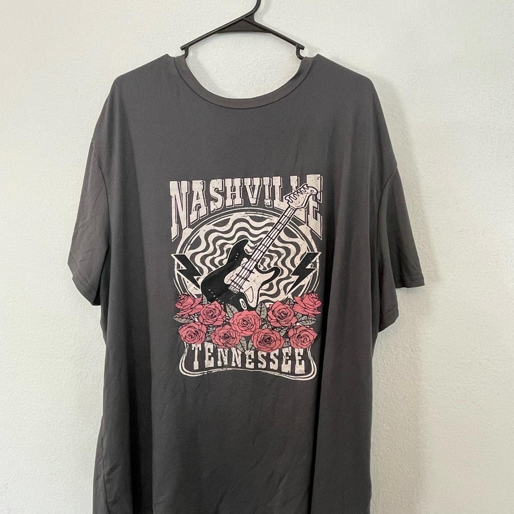 SHEIN Gray Short Sleeve Tee with Nashville Graphic